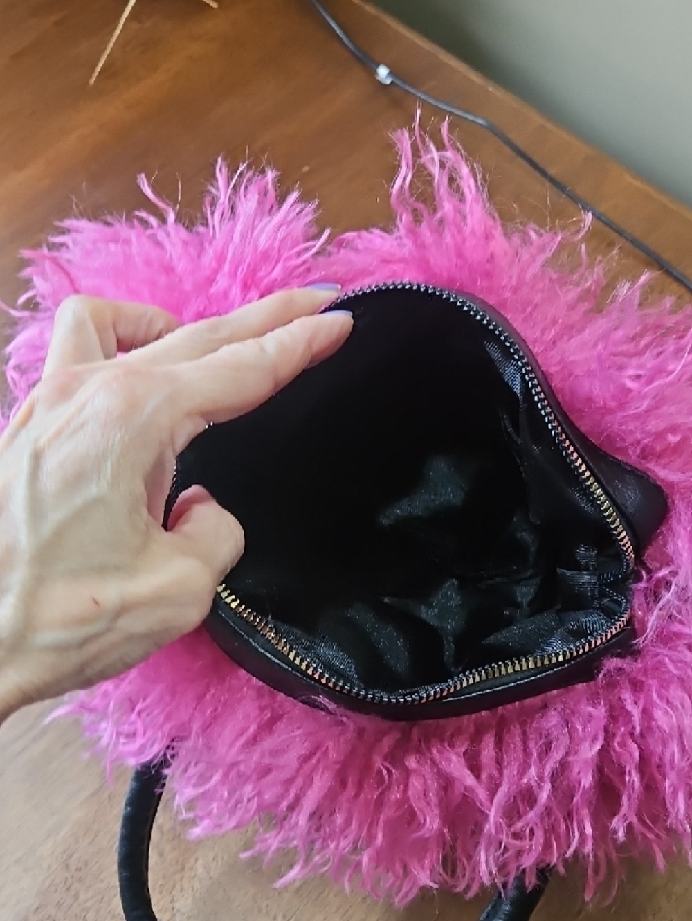 Plush Pink Faux Fur Top-Handle Handbag - Picture 8 of 9